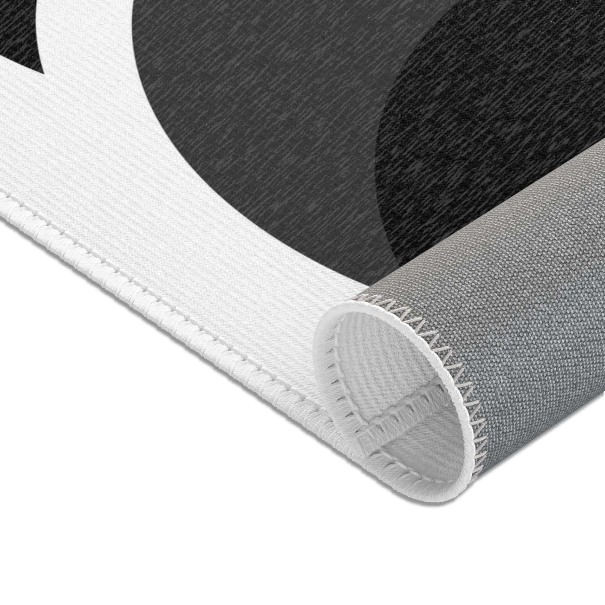 Area Geometric Design Black and White Throw Rug (3 Sizes)