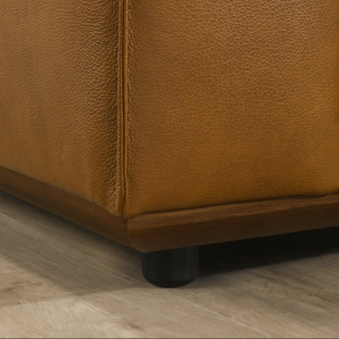 Hanky MCM Genuine Leather Box Arm Sofa 90”