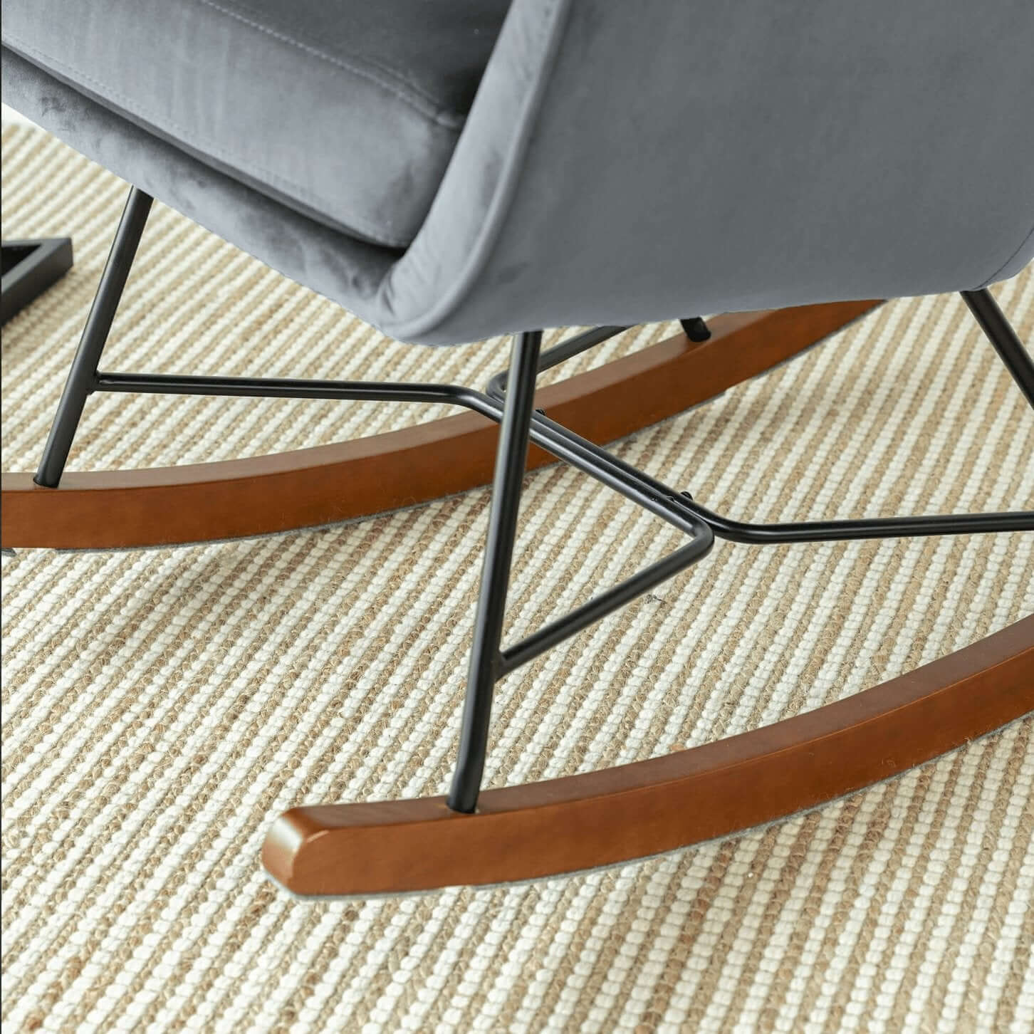 Hannah Classic Tufted Velvet Rocking Chair (4 Colors)